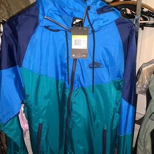 NWT Nike Windbreaker